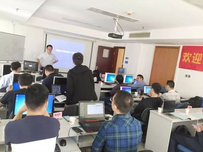 微服務架構設計與實戰 從理論到落地的技術啟示